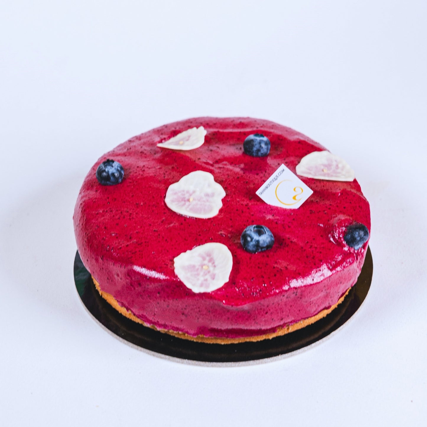 Lemon cake with a twist of blackcurrant! This cake is for you! Desserts, macarons, cakes, croissants, bread, ice cream & more are Yann Haute Patisserie, authentic French pastry & bake shop since 2009 - FREE PARKING at the back of the yellow house.