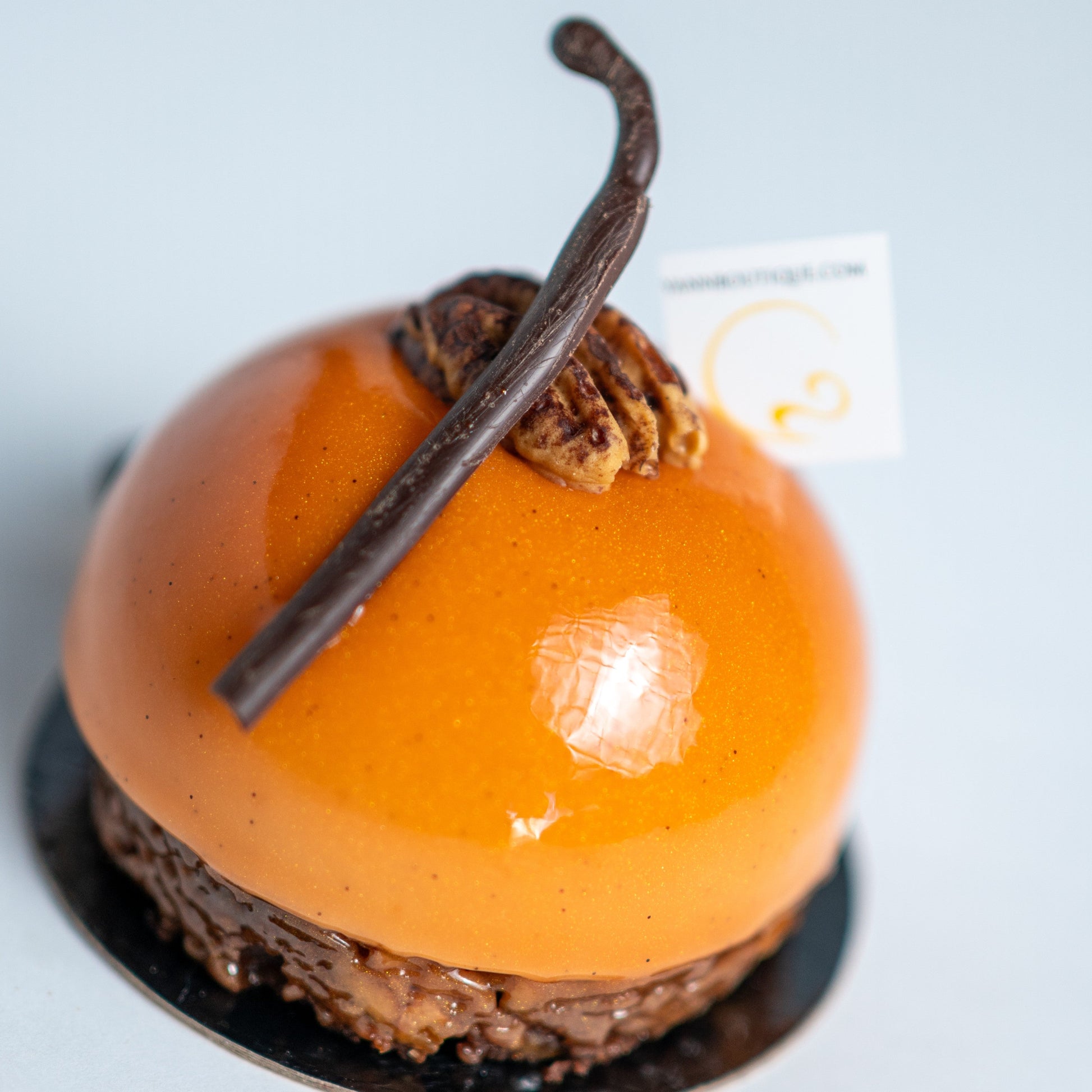 Individual sized Pecanilla cake